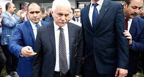 MHP'li muhalifler kurultay için toplandı