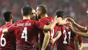 Ay-yıldızlılar İngiltere karşısında!