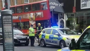 Londra'da çift katlı otobüs dehşeti!