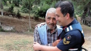 Kayıp alzheimer hastası ormanda bulundu