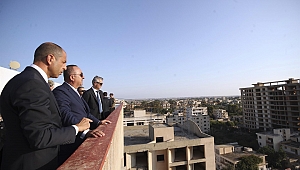 Bakan Çavuşoğlu, 'hayalet şehr'i gezdi
