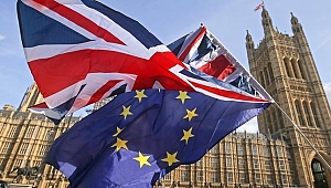 Kraliçe, anlaşmasız Brexit’i önleyen tasarıyı onayladı