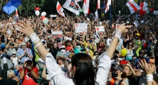 Belarus'ta Gergin Cumhurbaşkanlığı Seçimi