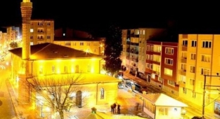 Bursa'nın Karacabey ilçesinde ezan erken okundu, binlerce kişi orucunu bozdu