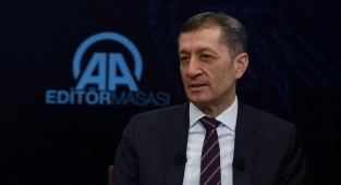 Milli Eğitim Bakanı Selçuk'tan okulların açılmasıyla ilgili açıklama