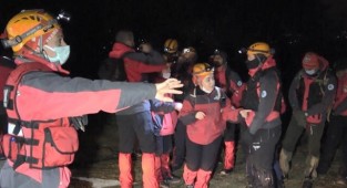 Sağlık Bursa'da, 35 saattir haber alınamayan kişi için arama- kurtarma çalışması başlatıldı