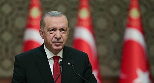 Beylikdüzü'nde asılan afişlerle ilgili 'Cumhurbaşkanına hakaret' suçundan soruşturma başlatıldı