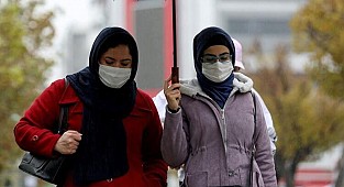 İran'da son 24 saatte 374 kişi Kovid-19'dan hayatını kaybetti