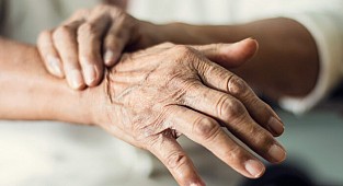 Parkinson tedavisinde çözüm beyin pili mi?
