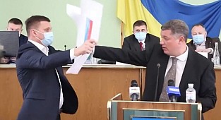 Ukrayna’da Rus bayrağı krizi