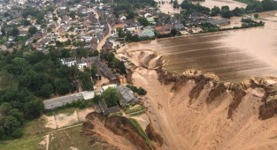 Avrupa'da sel felaketi: Almanya ve Belçika'da can kaybı 100'ü geçti, 1300 kişiden haber alınamıyor