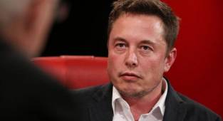 Dünyanın en zengin insanı Elon Musk 