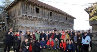 Turizmcilerden 'Kadim Şehir' Elmalı'ya çıkarma