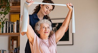 İlerleyen yaşlarda ortaya çıkabilen yeni sağlık sorunu: "Sarkopeni"