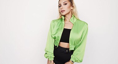 İrem Derici'den 'Ara Sıra'