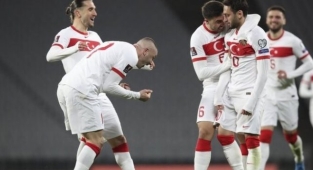 Ronaldo'nun telefonunu kırdığı taraftarın annesi isyan etti! 'Oğlum otizmli, o her şeyi mahvetti...'