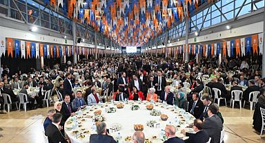 AK Parti'den 81 ilde eş zamanlı iftar