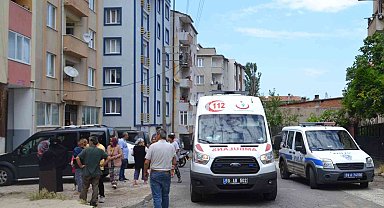 6 yaşındaki çocuk oyun oynarken 4. katın balkonundan düştü