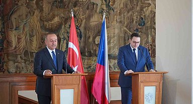 Bakan Çavuşoğlu: "Helikopterin düştüğü bölge bulundu ama helikopterdeki kişiler hakkında bilgi edinemedik"