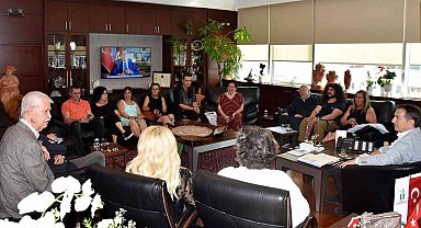 Çalıştay sanatçılarından Başkan Ataç'a teşekkür ziyareti