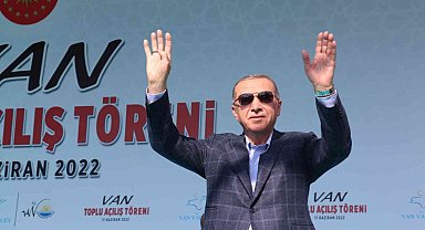 Cumhurbaşkanı Erdoğan: "Yeri geldiğinde gövdemizi namlulara siper ettik"