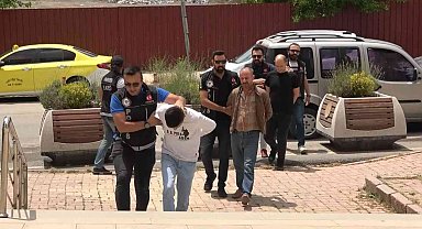 Elazığ'da uyuşturucu maddeyle yakalanan 3 zanlı tutuklandı