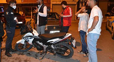 Görüntülü konuşurken motosikletinin çalındığını telefon kamerasından gördü