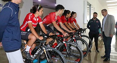 Müdür Tunç, idmanları takip etti