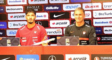 Stefan Kuntz: "Kapılarımız iyi performans gösteren iyi oyunculara açık"