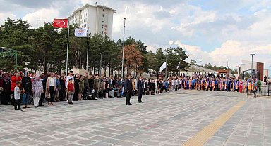 Sungurlu MYO'da mezuniyet sevinci