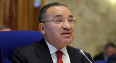 Adalet Bakanı Bozdağ: İstanbul'daki terör saldırısına ilişkin gözaltı sayısı 50'ye yükseldi